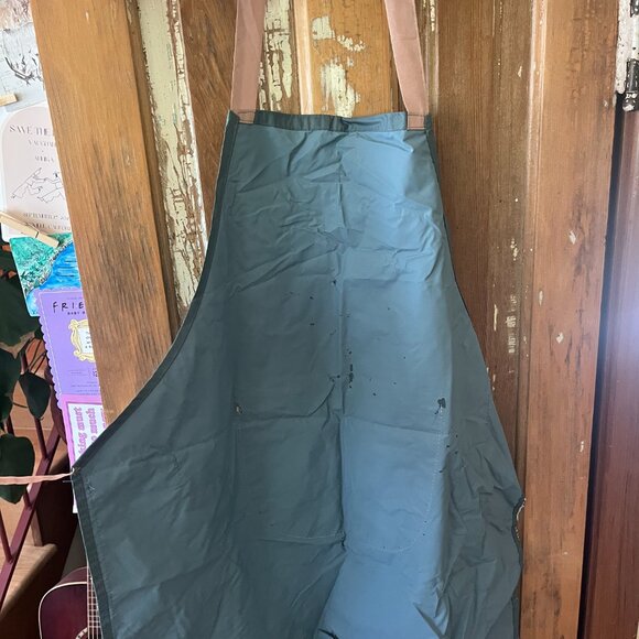 Cute Bunny Apron - Picture 3 of 4